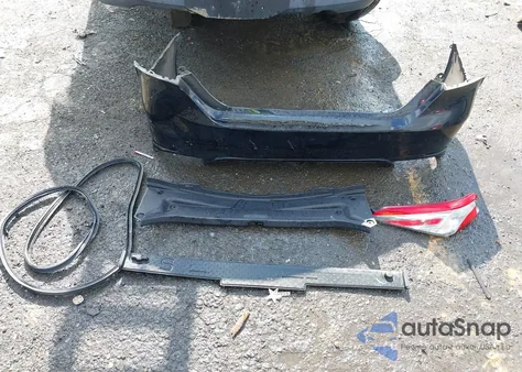 2018 Toyota Camry Se from USA, damaged, VIN 4T1B11HK3JU093409